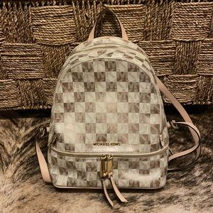 Authentic Medium Michael Kors backpack